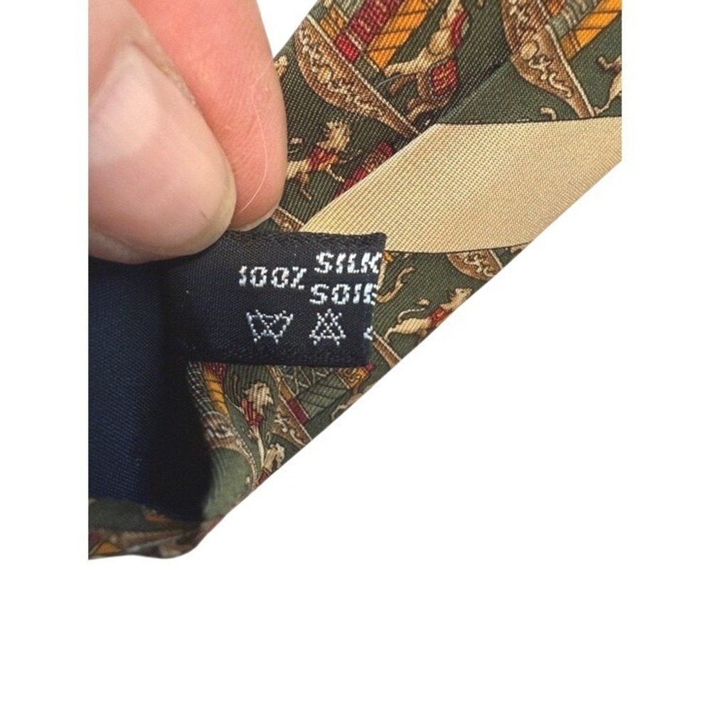 Salvatore Ferragamo 100% Silk Mens Green Library Preppy Classy Tie Made in Italy - Picture 4 of 6